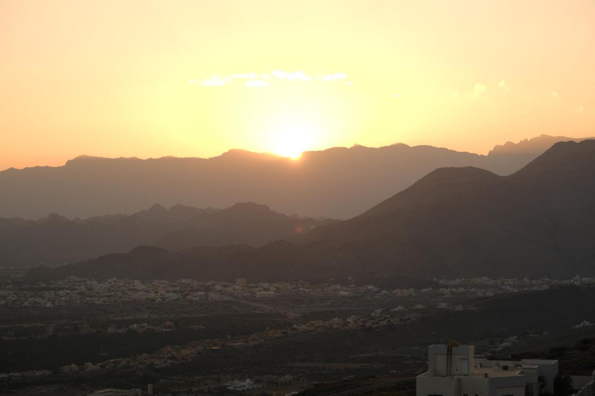 Sunset Sky Hotel Misfāh Kültér fotó